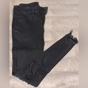 AE Super Distressed Black “Dream Jean” Jeggings Sz 4